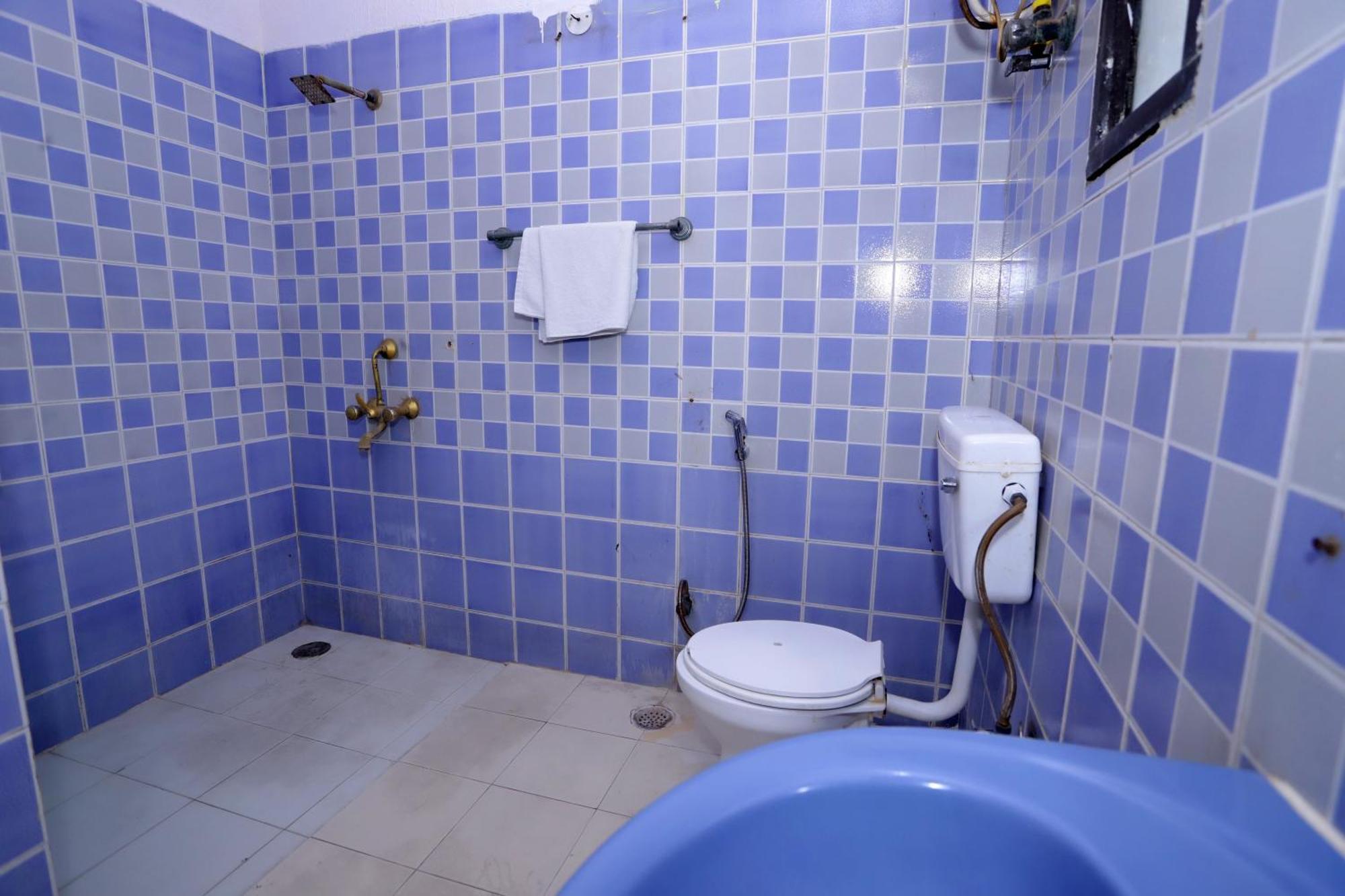 Hotel Warm Welcome - Noida Sector 51 Экстерьер фото
