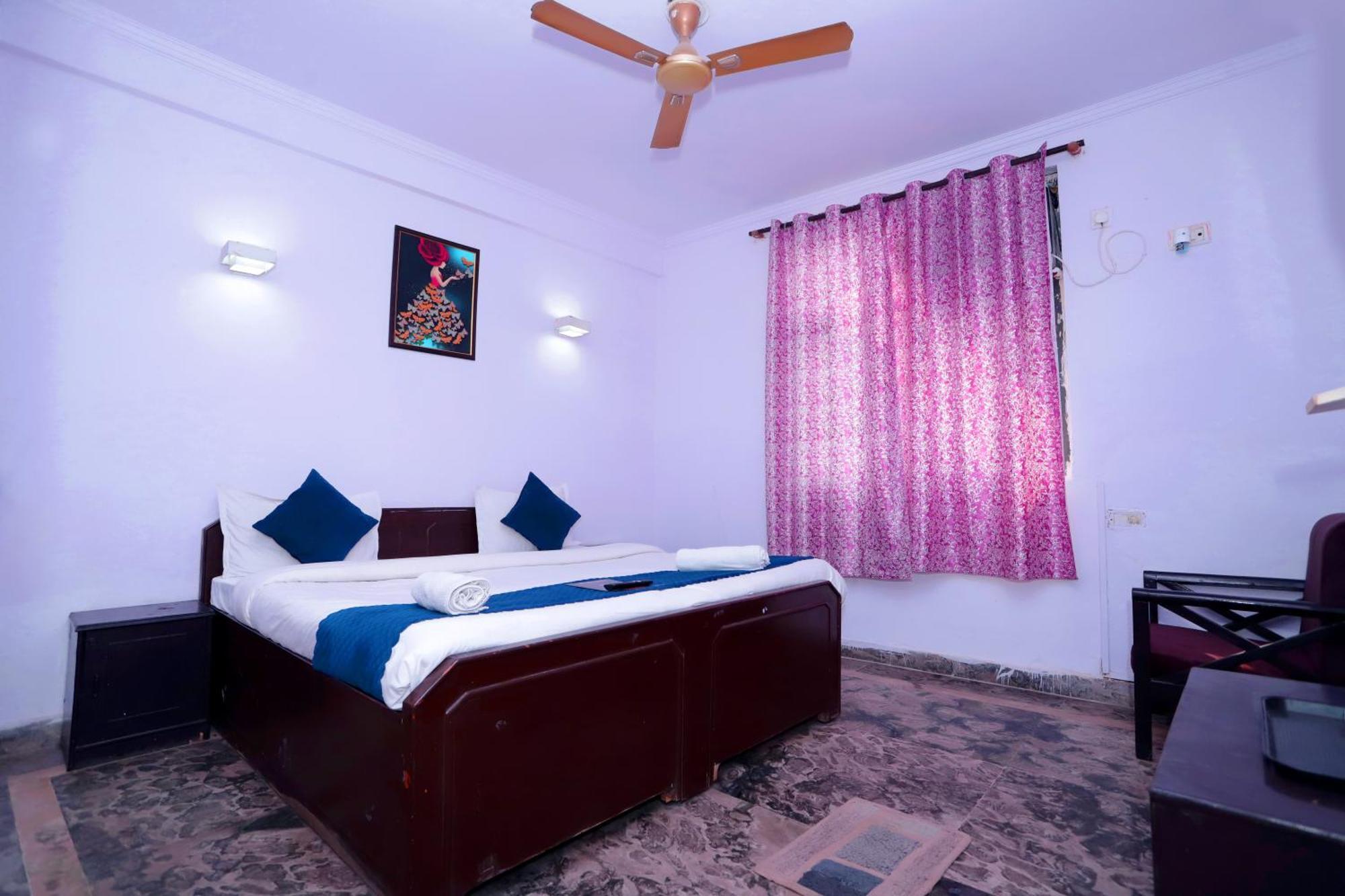 Hotel Warm Welcome - Noida Sector 51 Экстерьер фото