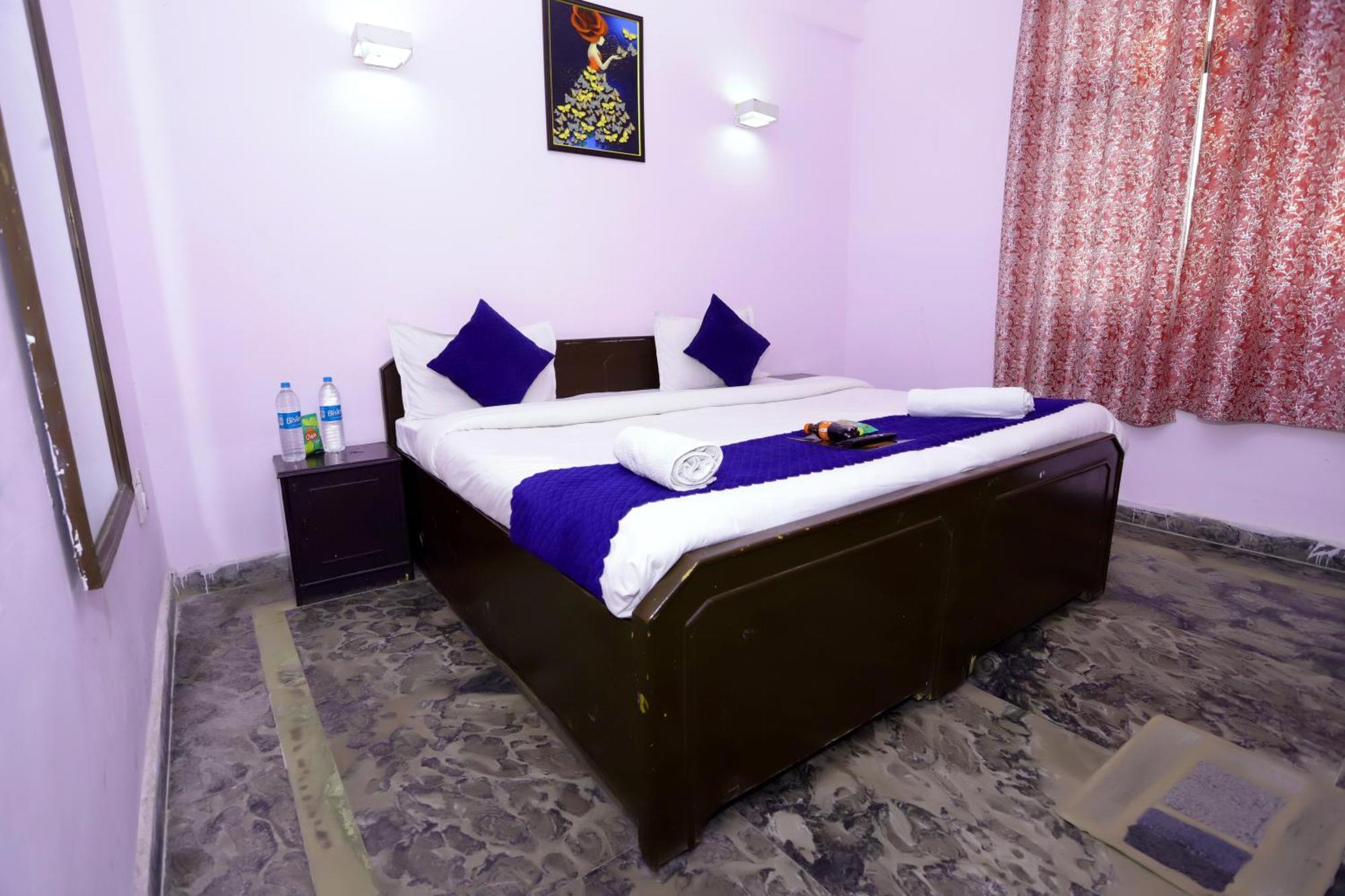Hotel Warm Welcome - Noida Sector 51 Экстерьер фото